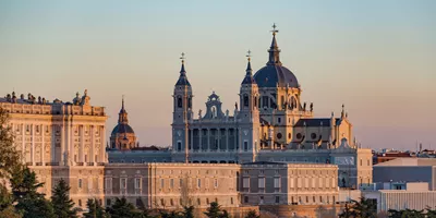 European Grandeur Guided Tour