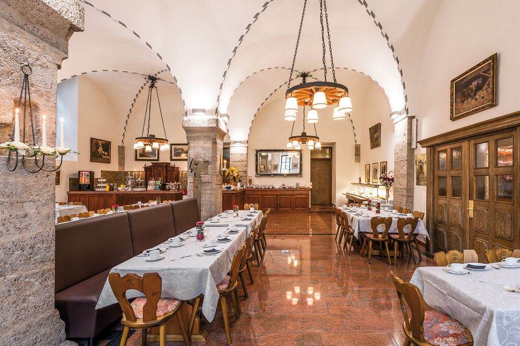 Hotel Altes Brauhaus dining room, Rothenburg, Germany