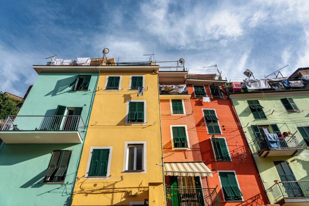 houses in cinque terre